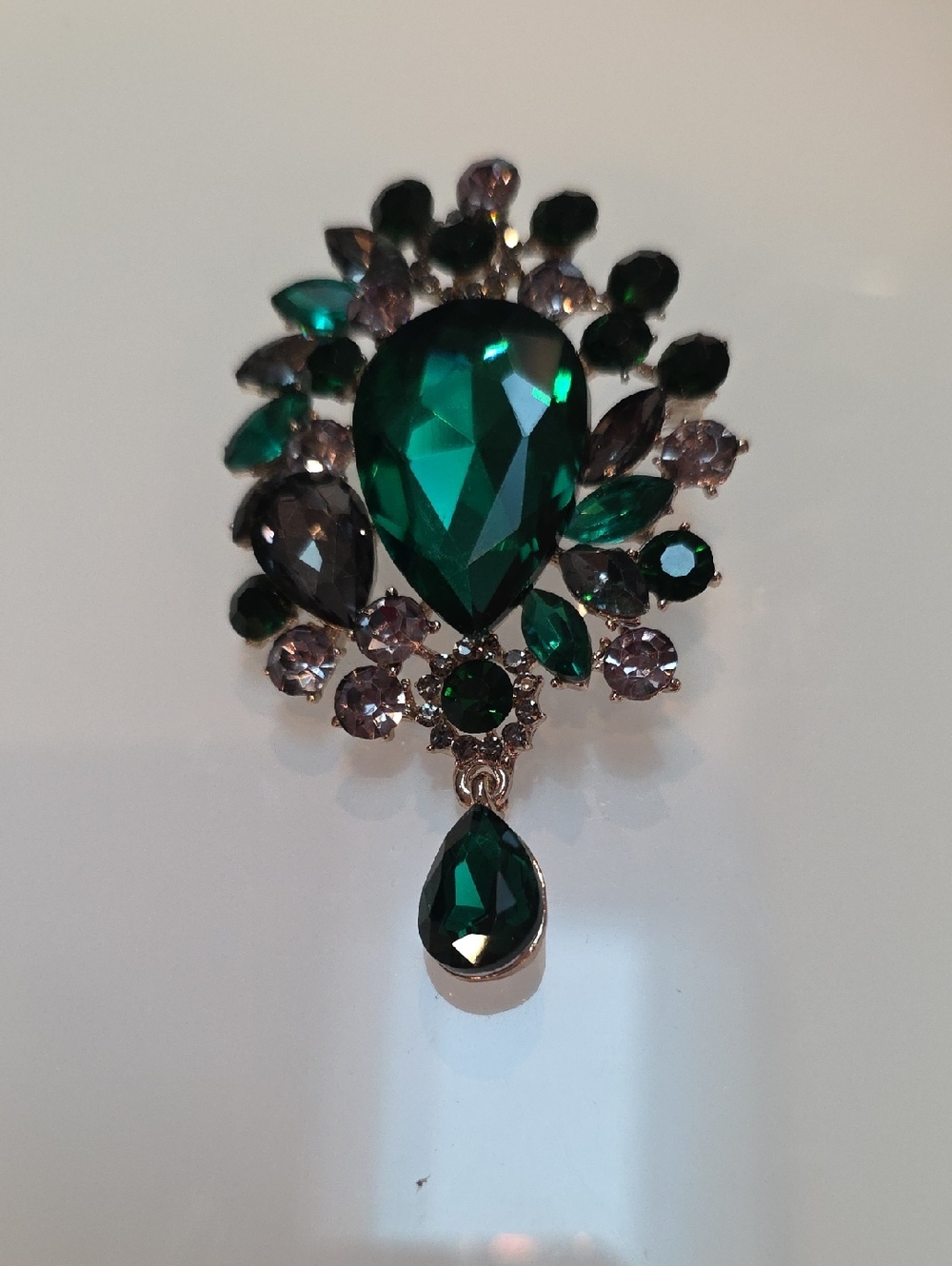 Green Teardrop Crystal Pendant Brooch - Elegant Women Jewelry